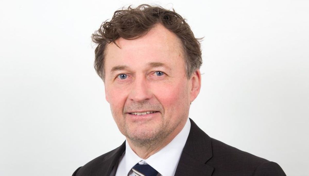 Formand kan på ‘ingen måde’ genkende sin tidligere direktørs forklaring ...
